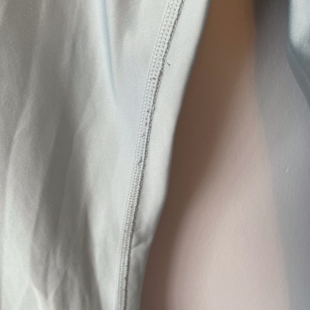 Alo Yoga leggings - Picture 3 of 10